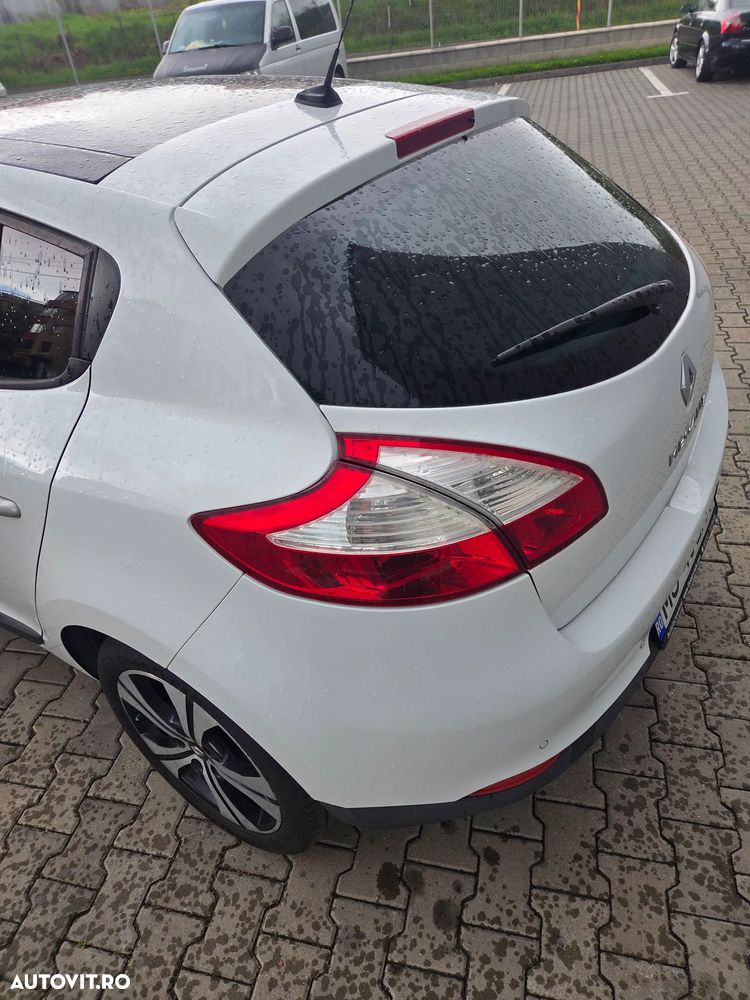 Renault Megane dCi 110 FAP EDC Bose Edition - 8