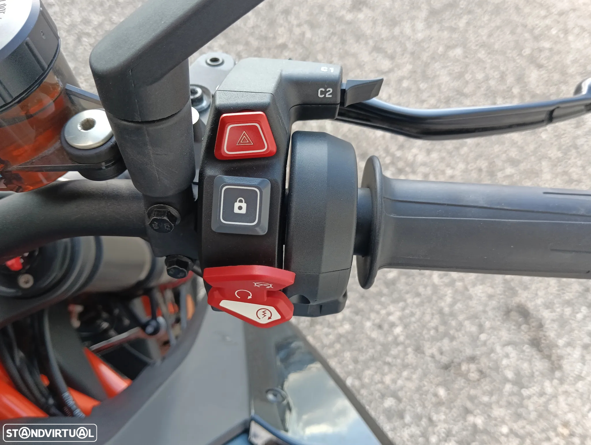 KTM Superduke R - 12
