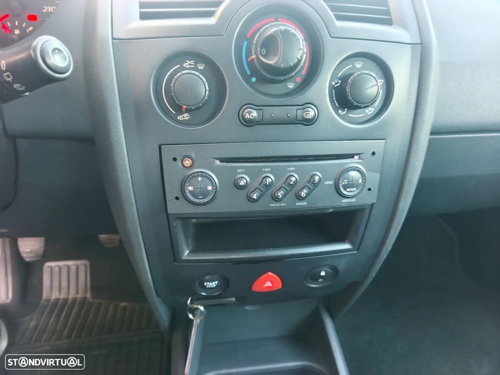 Renault Megane - 5