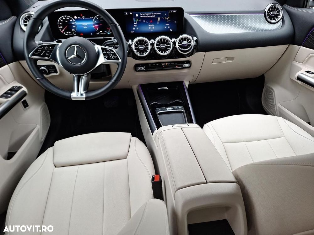 Mercedes-Benz GLA - 12