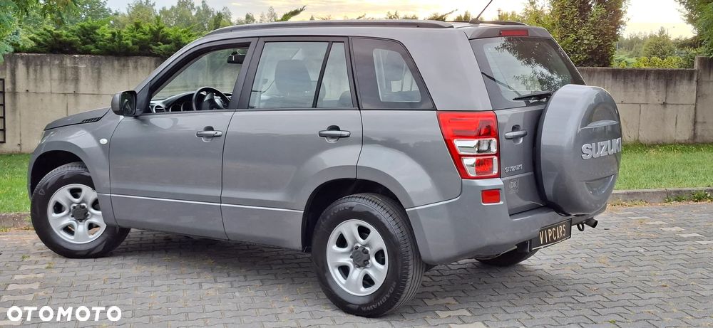 Suzuki Grand Vitara 2.0 Comfort + Family - 14