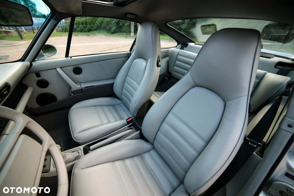 Porsche 911 4 - 25