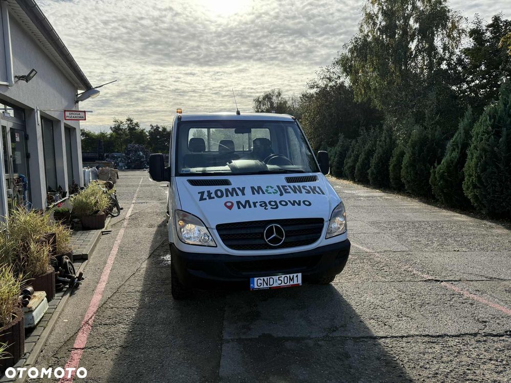 Mercedes-Benz Sprinter - 1