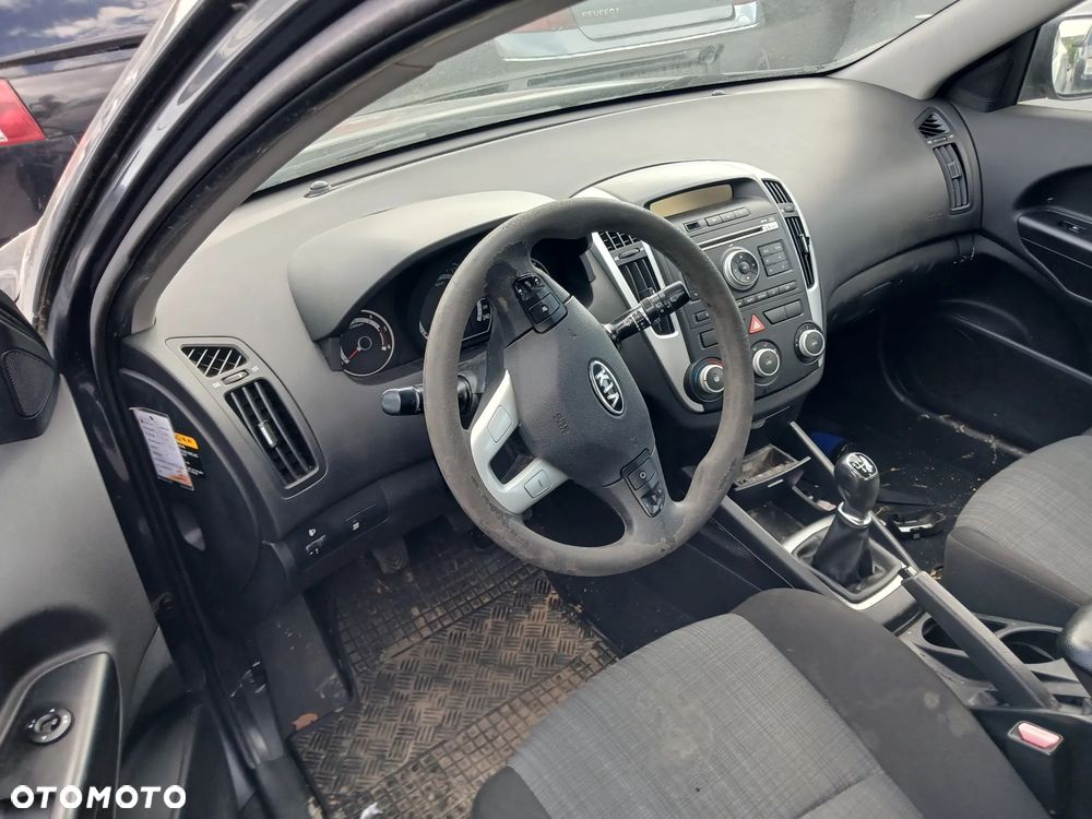 KIA CEED I FL 1.6CRDI D4FB LAK 5K CAŁA NA CZĘŚCI CZESCI - 5