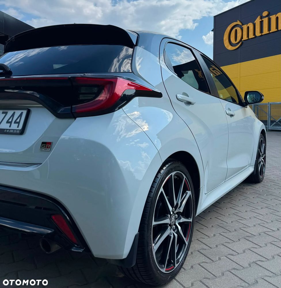 Toyota Yaris 1.5 Comfort - 17