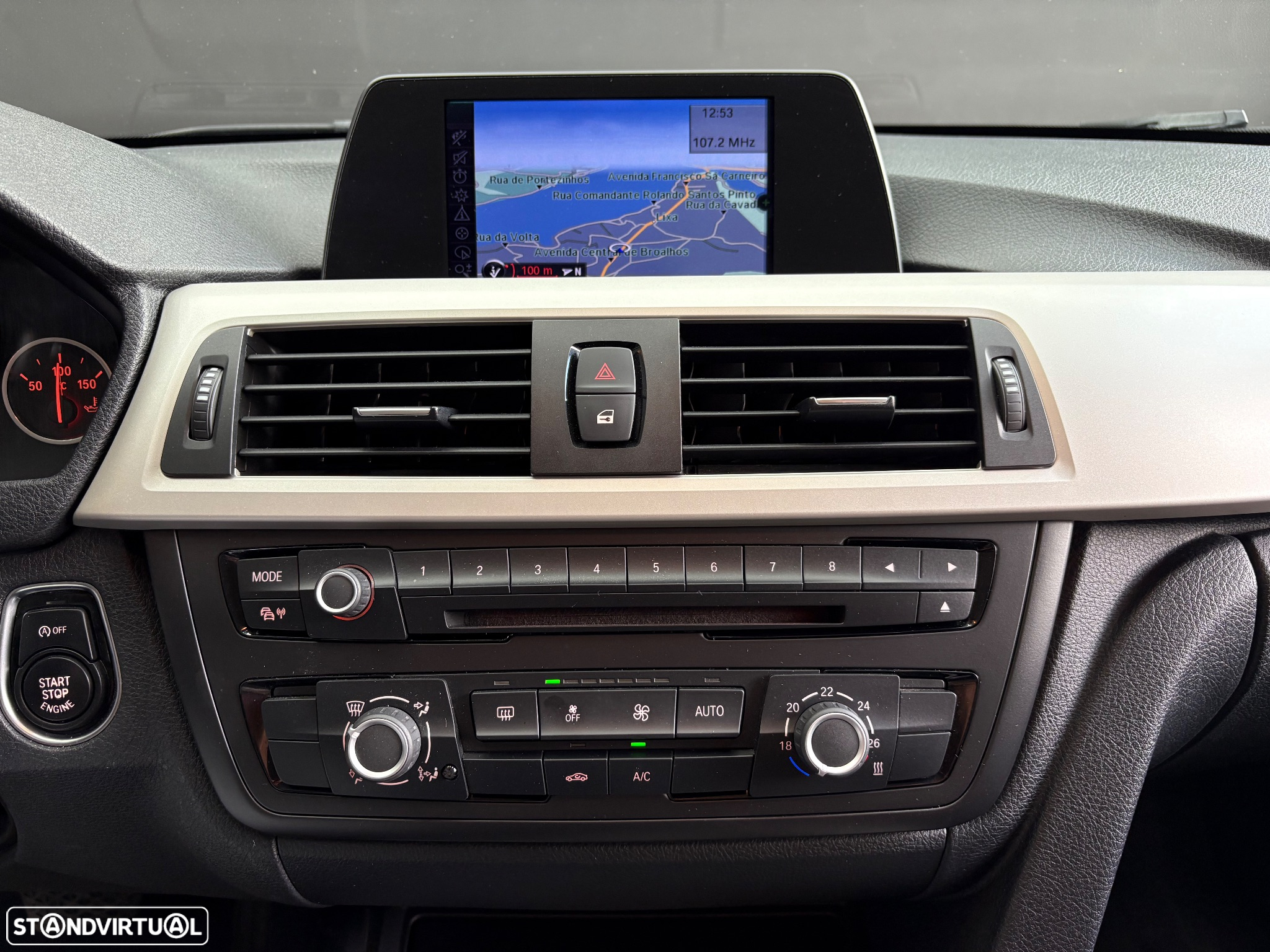 BMW 318 d Aut. Sport Line - 11