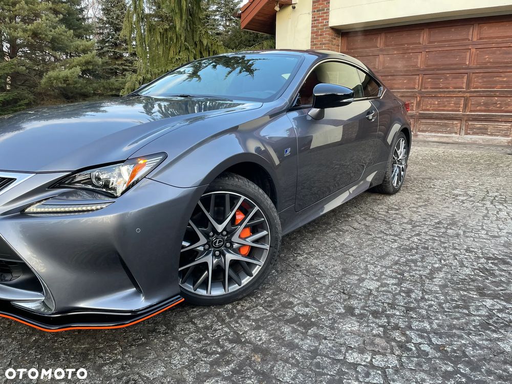 Lexus RC - 8