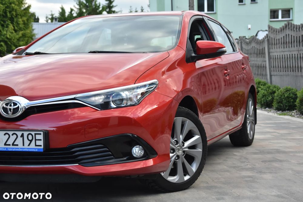 Toyota Auris 1.6 Premium Comfort - 9