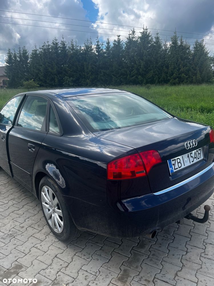 Audi A4 Limousine - 6