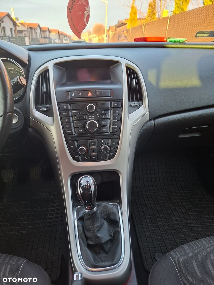 Opel Astra 1.4 T Enjoy - 2