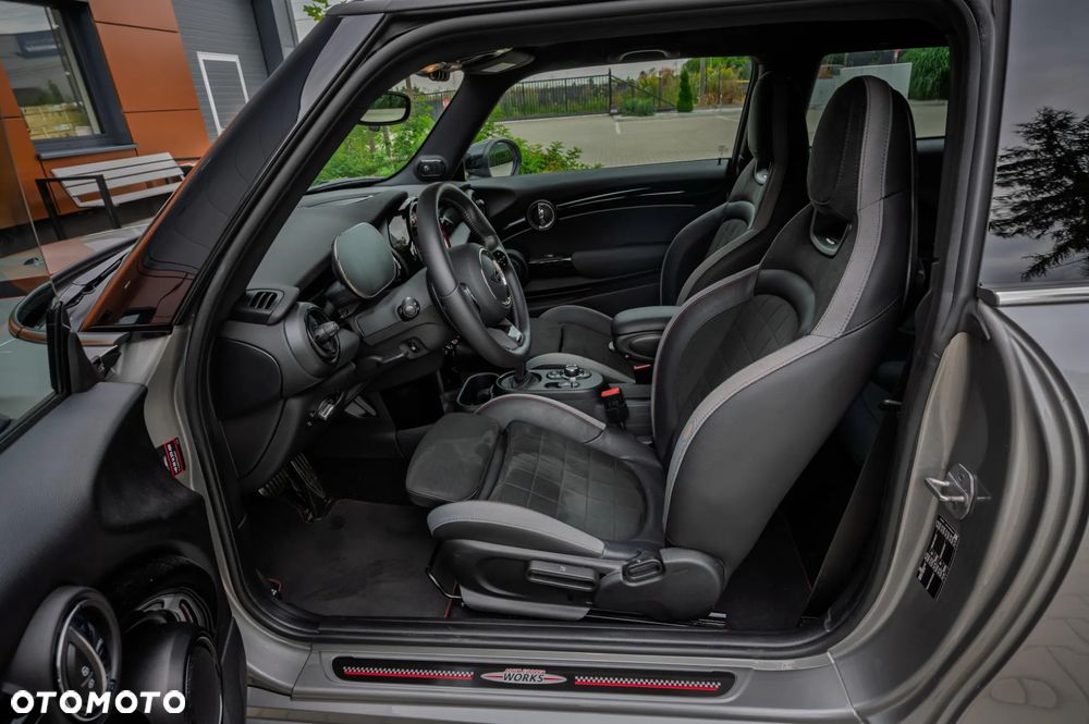 MINI John Cooper Works - 28