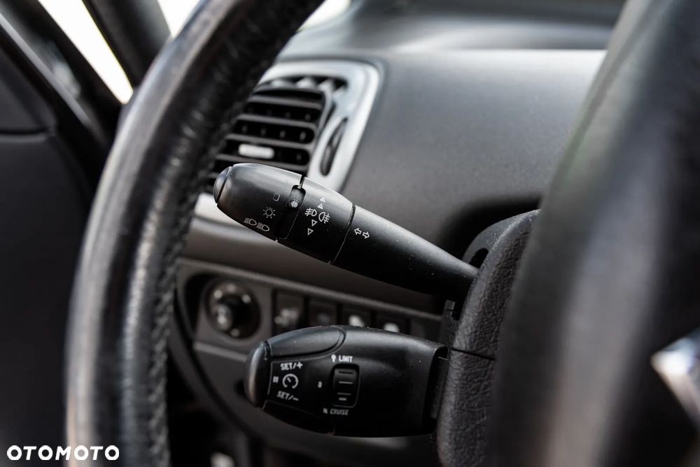 Citroën Xsara 1.6i Prestige Plus - 28