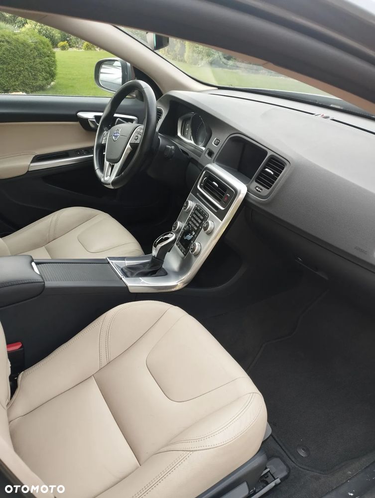 Volvo S60 T5 Drive-E R-Design Momentum - 13