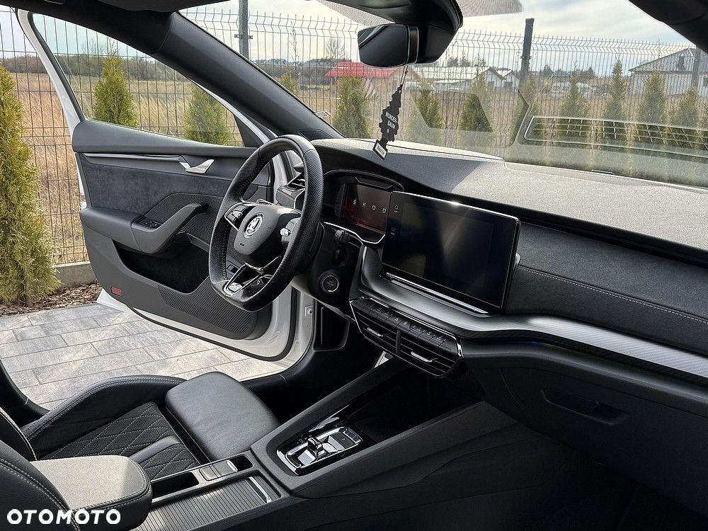 Skoda Octavia 2.0 TDI DSG RS Plus - 38