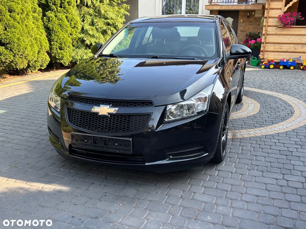 Chevrolet Cruze 1.6 LS - 22