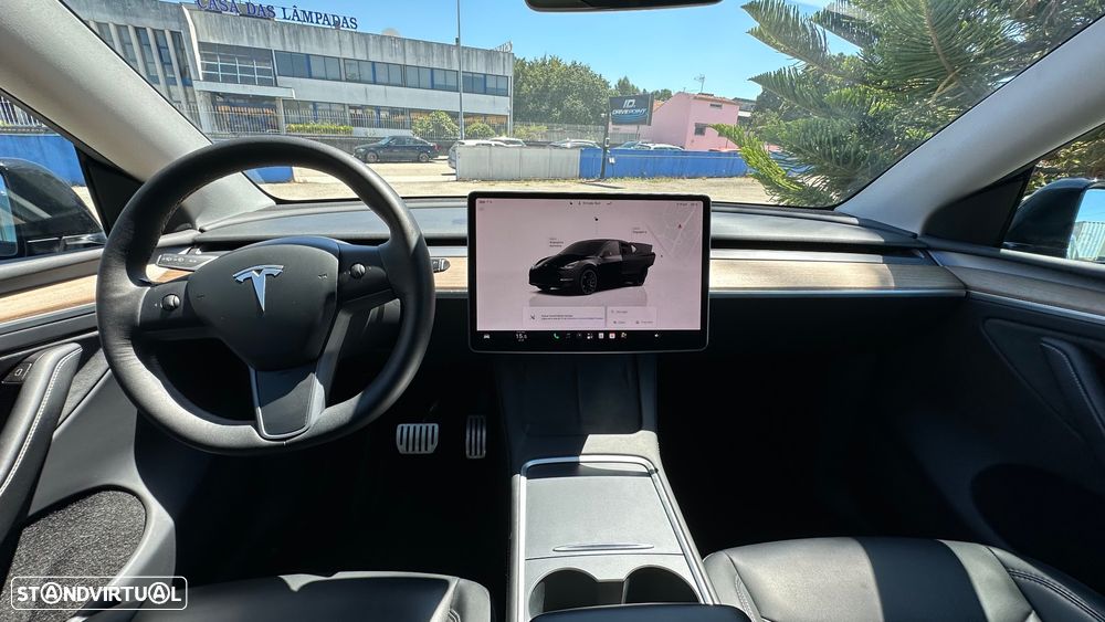 Tesla Model Y Performance Dual Motor AWD - 28