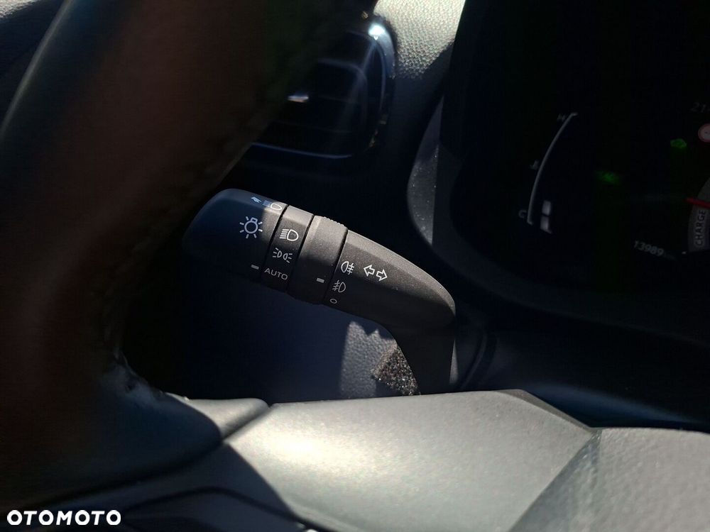 Toyota Yaris Hybrid 1.5 Style - 19