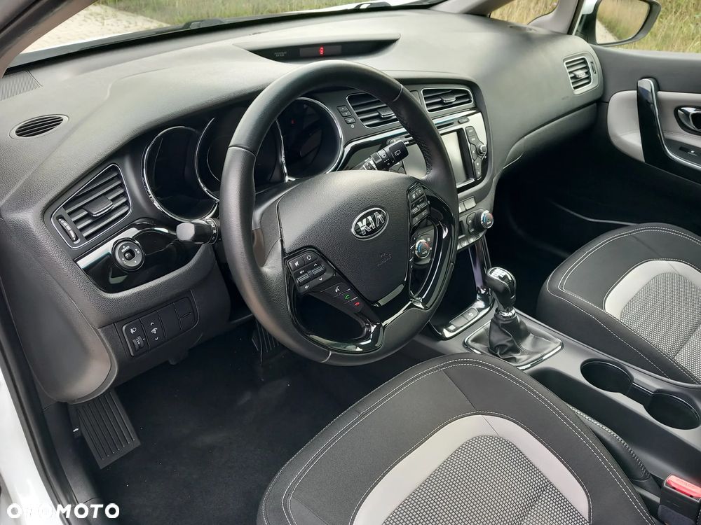 Kia Ceed Cee'd 1.6 CRDi L - 15