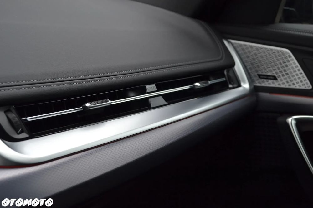 BMW X1 sDrive20i M Sportpaket - 17