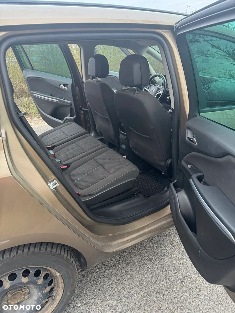 Opel Zafira 2.0 CDTI Cosmo - 8