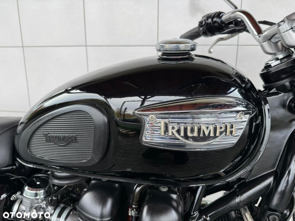 Triumph Bonneville - 39
