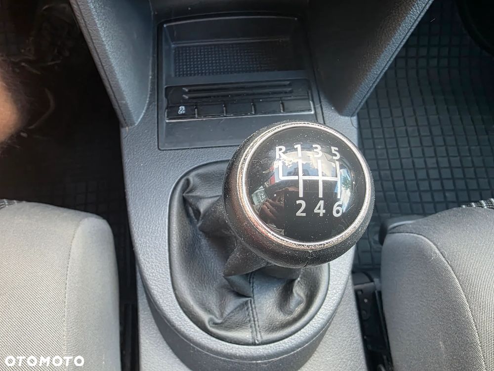 Volkswagen Touran 1.6 TDI DPF Comfortline - 15