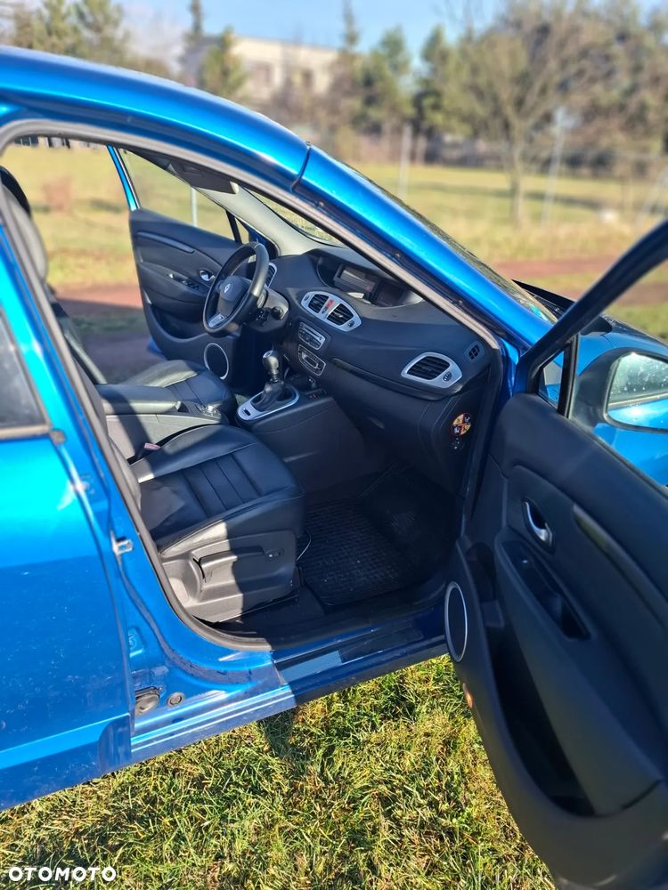 Renault Grand Scenic 1.9 dCi FAP Avantage - 13