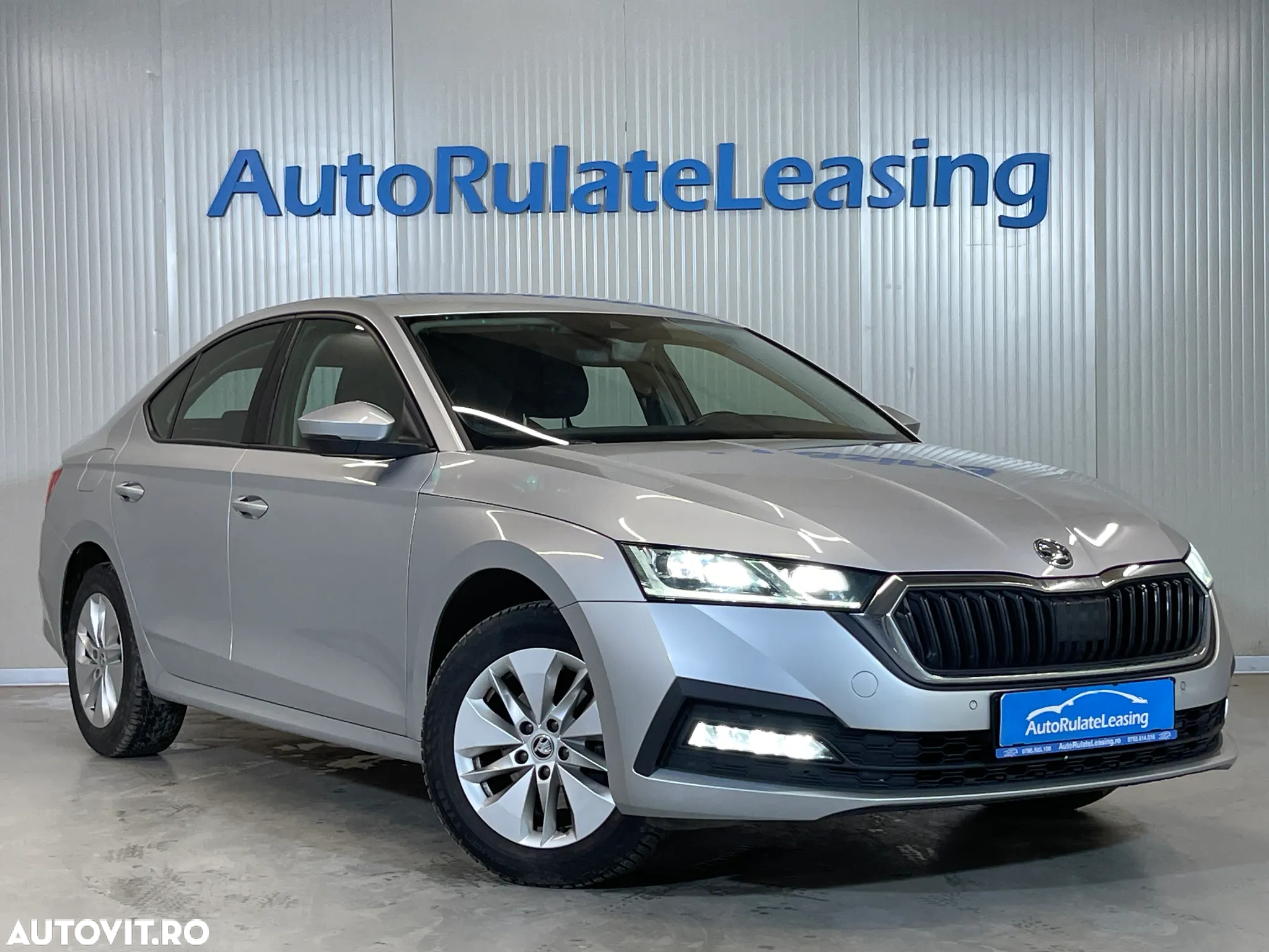 Skoda Octavia 2.0 TDI DSG Ambition - 2