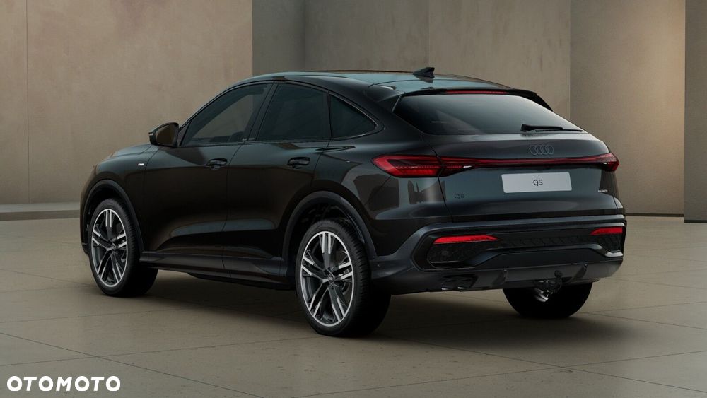 Audi Q5 Sportback - 3