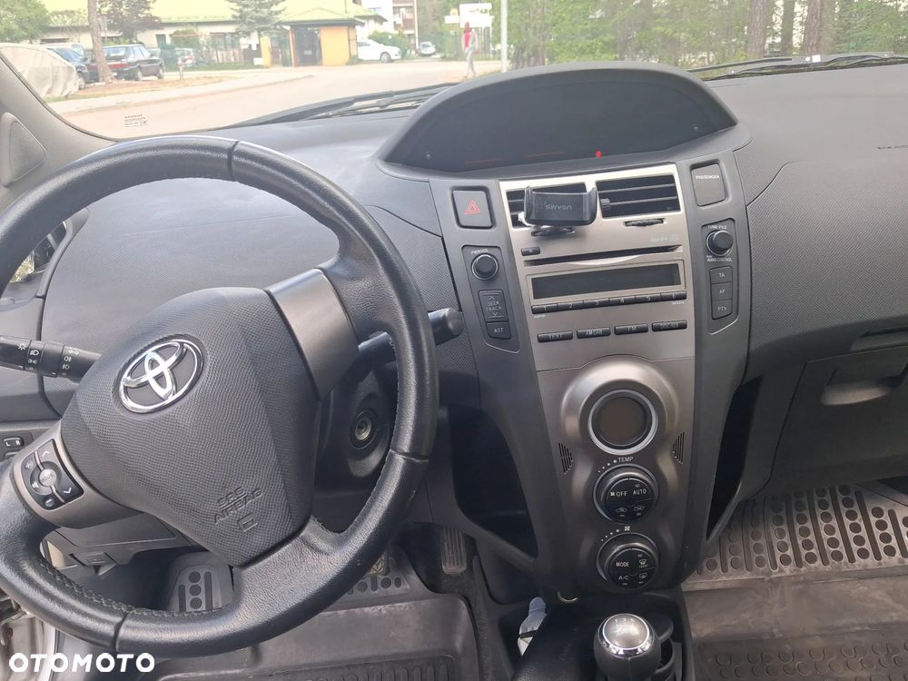 Toyota Yaris - 19