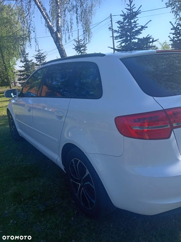 Audi A3 Sportback - 4