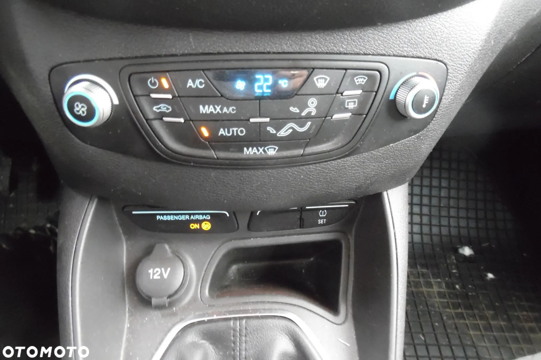 Ford Tourneo Courier 1.5 TDCi Trend - 15