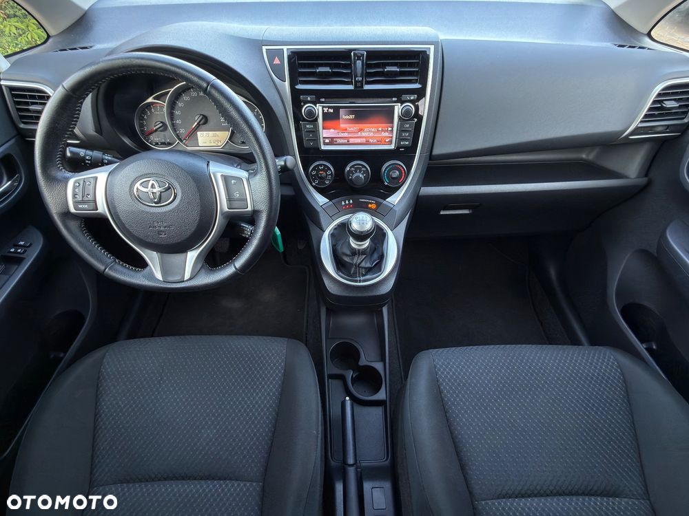 Toyota Verso S 1.33 Premium - 13