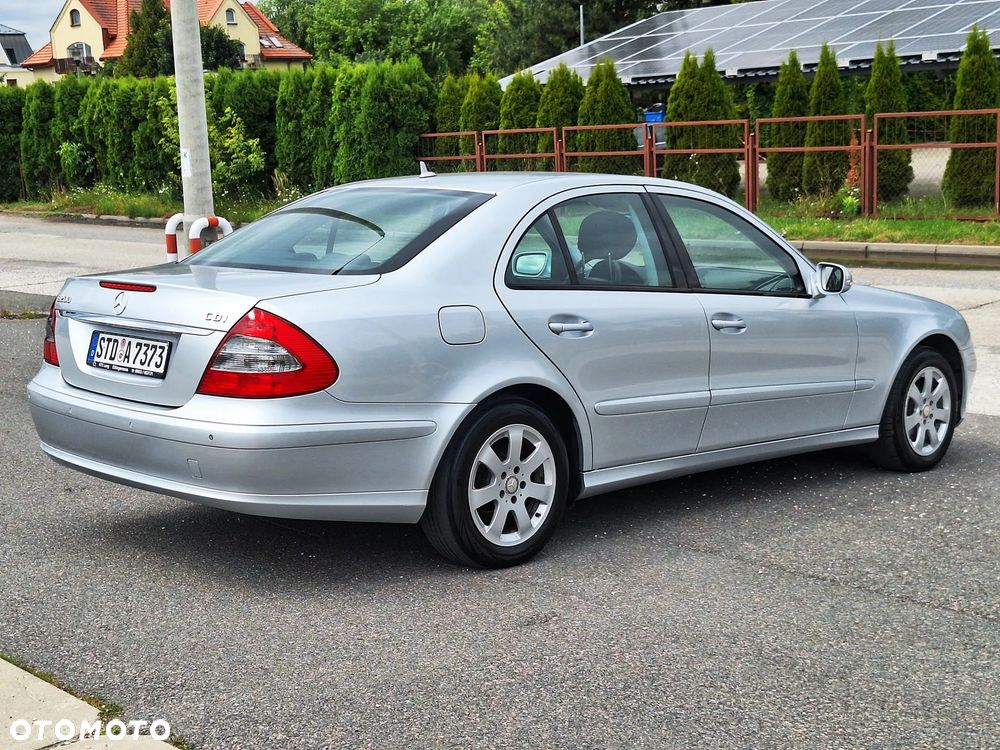Mercedes-Benz Klasa E 200 CDI Classic DPF - 25