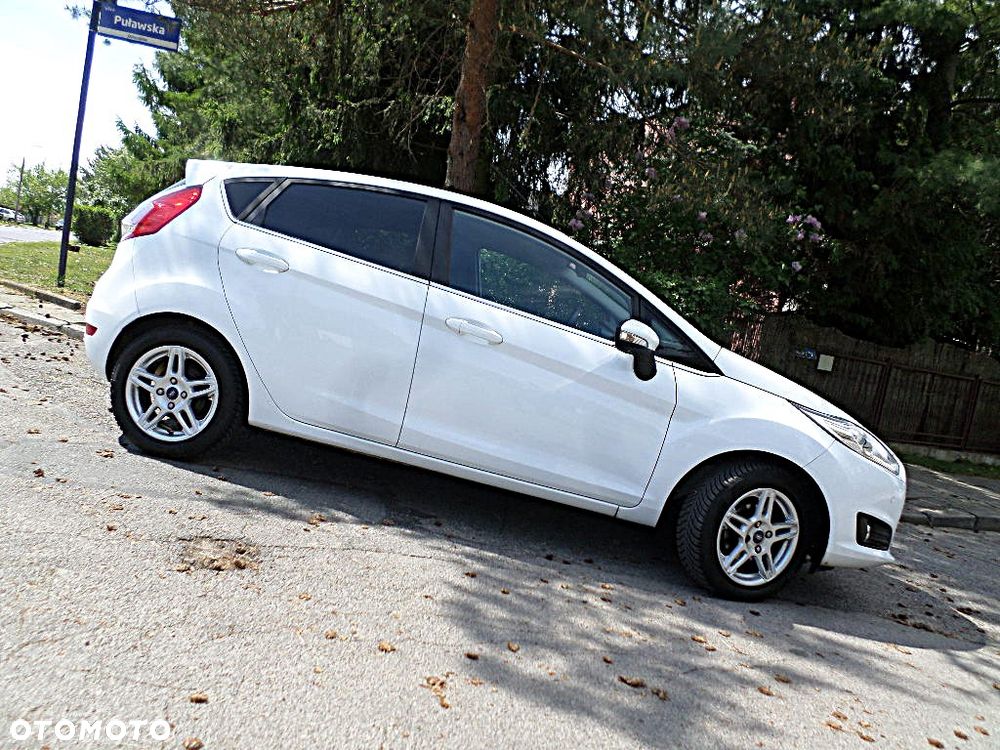 Ford Fiesta 1.25 Titanium EU5 - 6