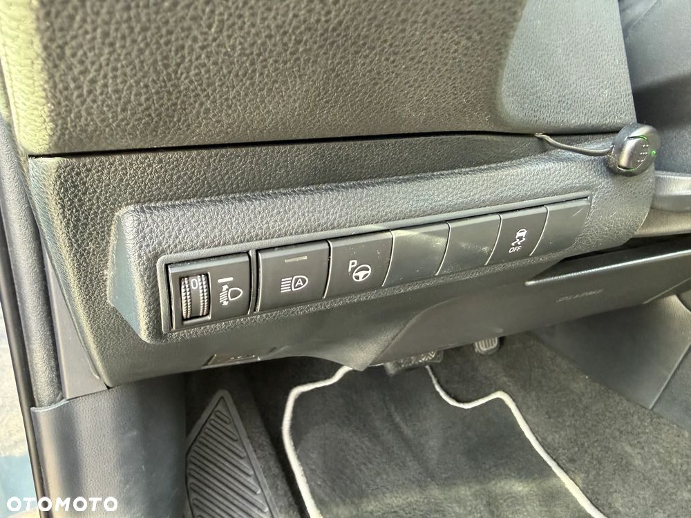 Toyota Corolla 1.8 Hybrid Comfort - 21