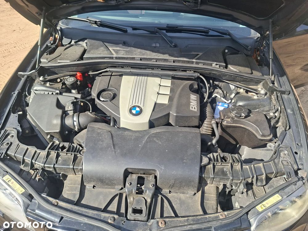 BMW Seria 1 120d DPF - 12