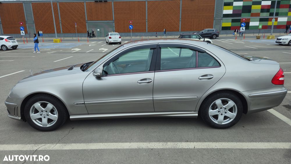 Mercedes-Benz E 200 KOMPRESSOR Automatik Elegance Sport Edition - 24