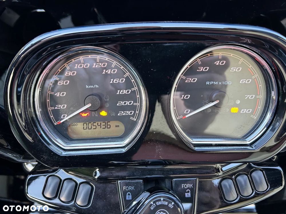 Harley-Davidson Touring Road Glide - 5