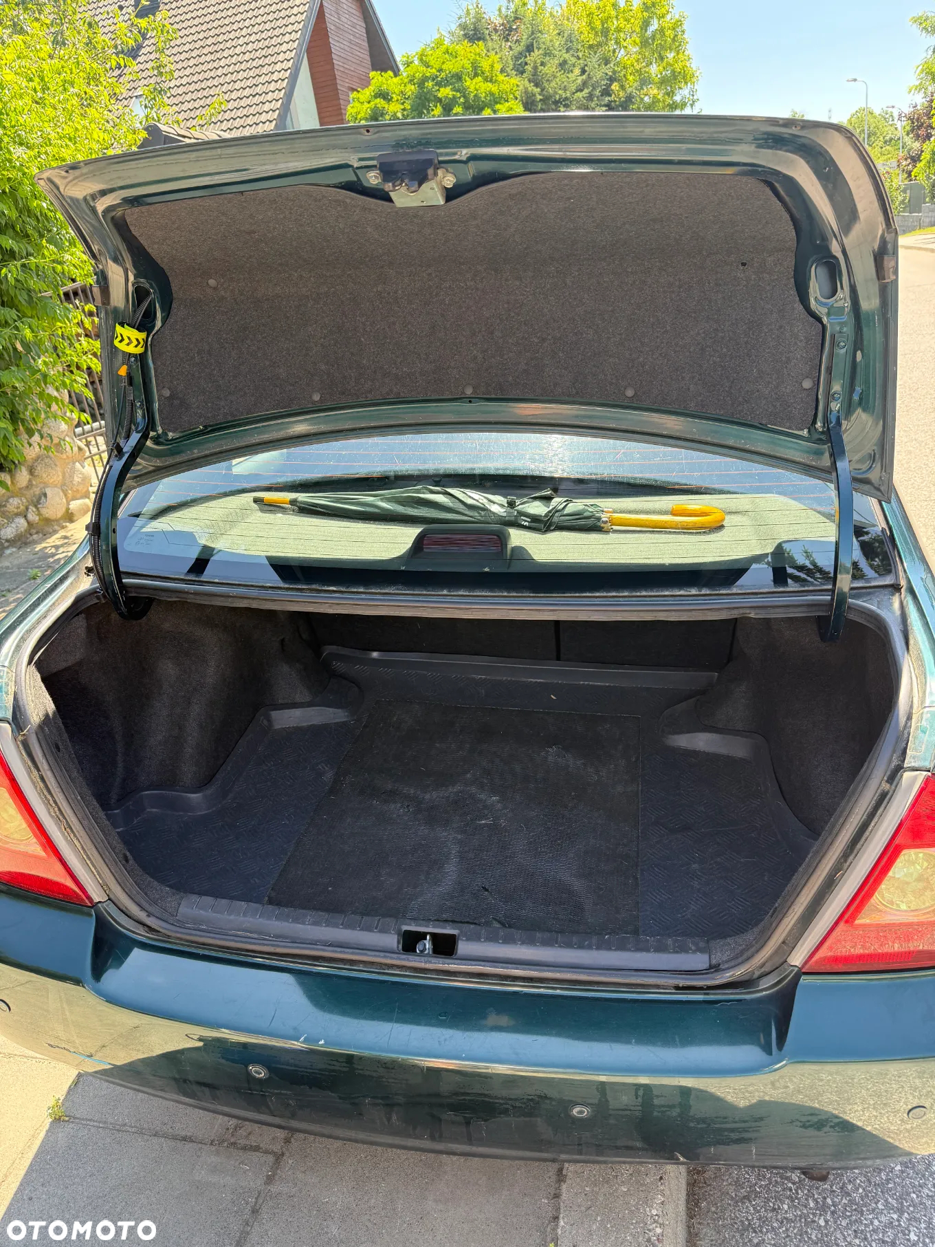 Toyota Corolla - 13