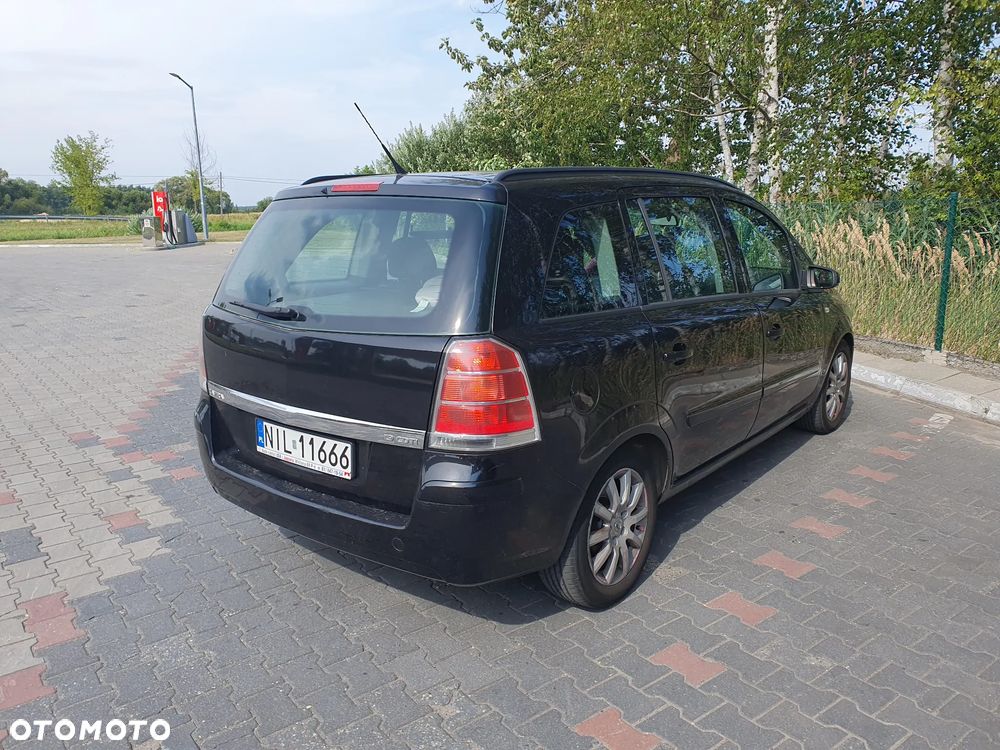 Opel Zafira - 13