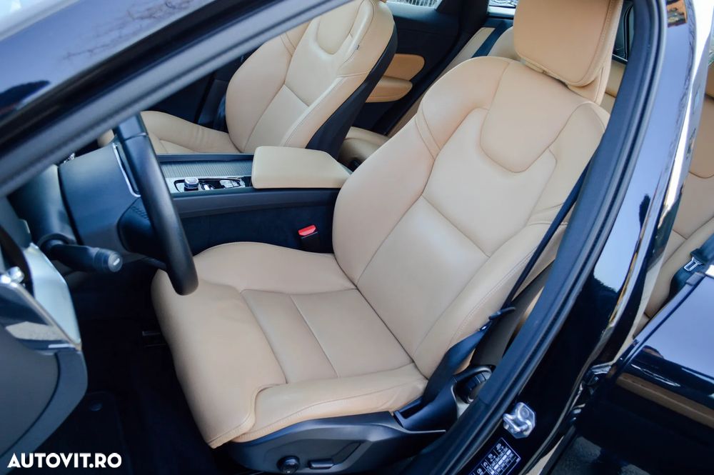 Volvo XC 60 Recharge T8 Twin Engine eAWD Inscription - 36