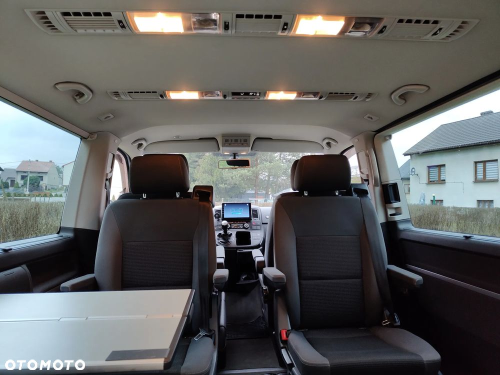 Volkswagen Multivan - 16