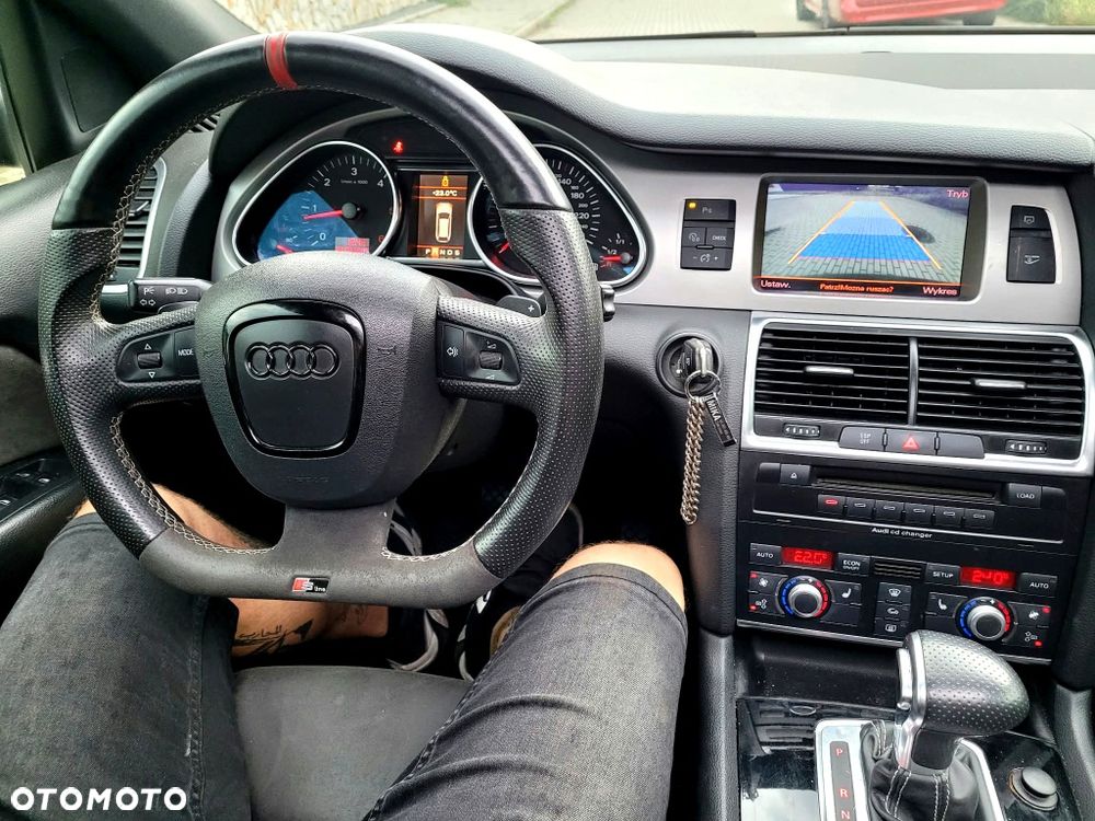 Audi Q7 - 7