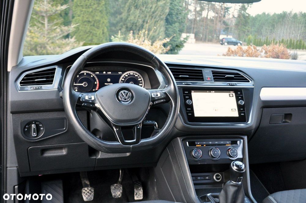 Volkswagen Tiguan - 29