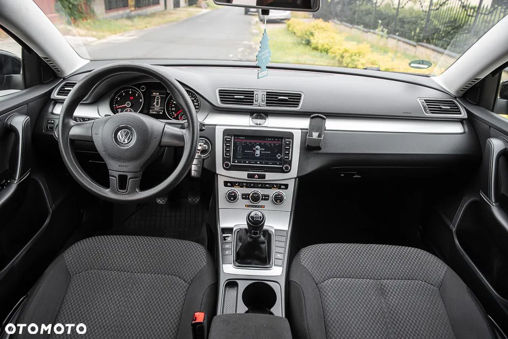 Volkswagen Passat - 6