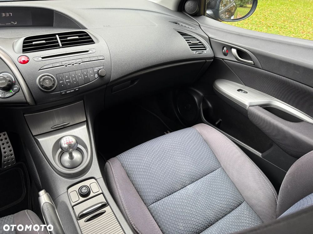 Honda Civic 1.4 i-VTEC Sport - 18