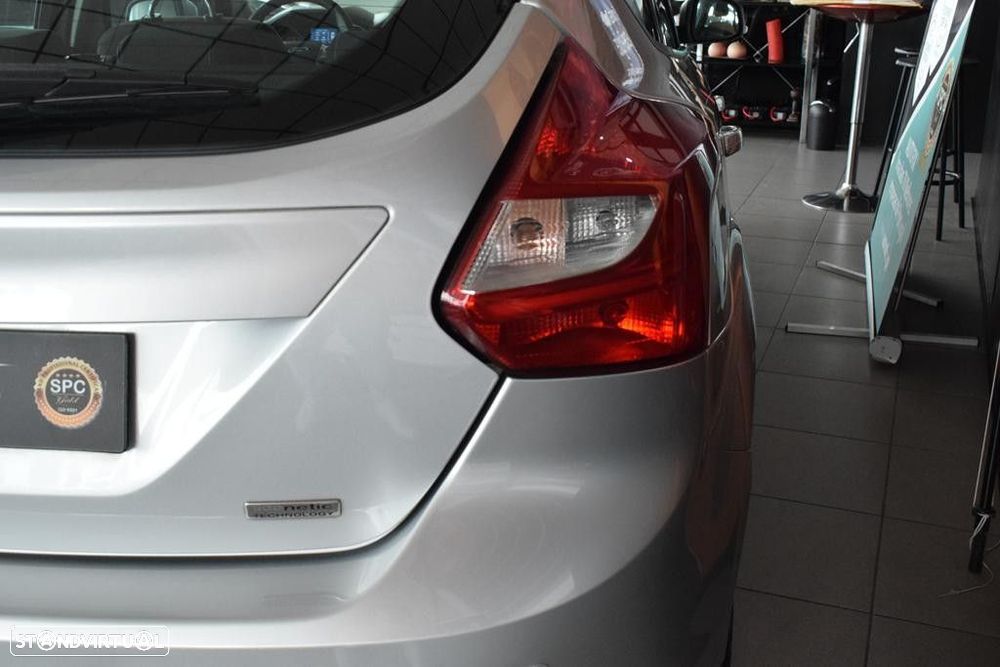 Ford Focus 1.6 TDCi Trend - 19