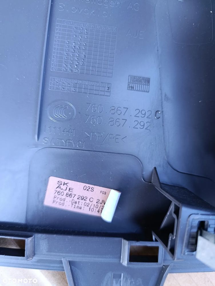 VW TOUAREG III 3 CR7 OSŁONA SŁUPKA ŚRODKOWEGO PRAWA 760867292C - 3