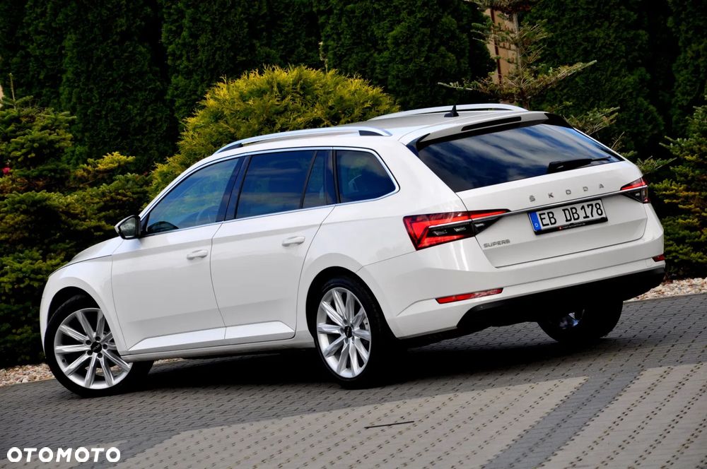 Skoda Superb 2.0 TDI DSG Premium Edition - 16
